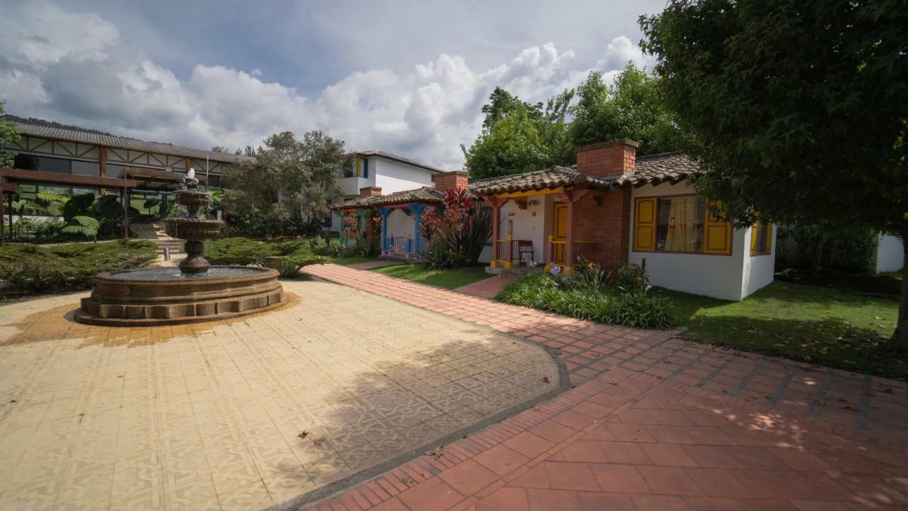 Termales El Otono Hotel La Enea Екстериор снимка View of the Hacienda Santa Bárbara